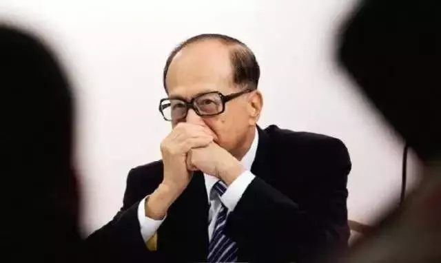 李嘉誠:如果你沒到40歲,不想窮,請你花幾分鐘記下來…
