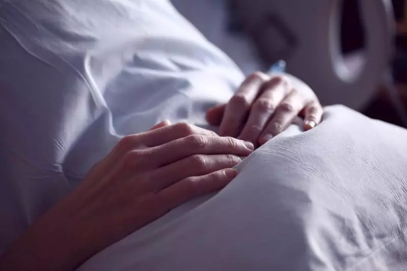 媽媽腦死「撐了32周」!順利誕下寶寶後離世~ 見證了「母愛」的偉大和「寶寶的頑強鬥志」!