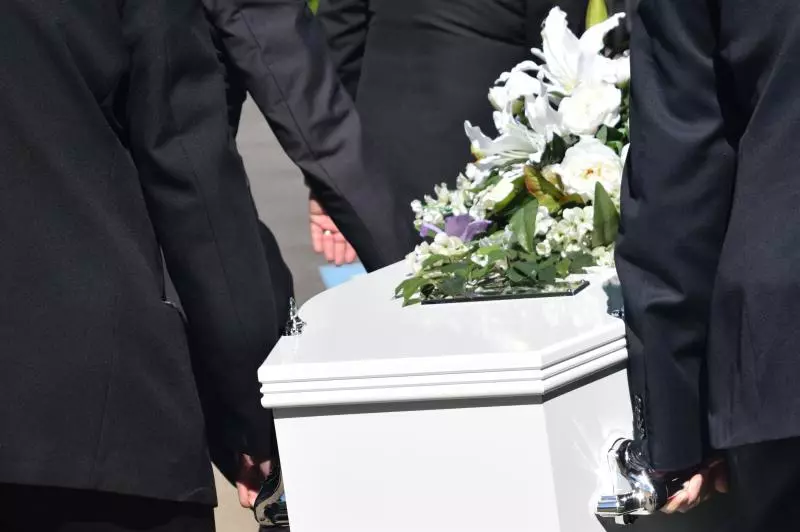 媽媽腦死「撐了32周」!順利誕下寶寶後離世~ 見證了「母愛」的偉大和「寶寶的頑強鬥志」!