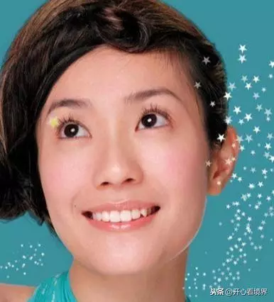 她是圈中公認才女,曾被謝霆鋒倒追,嫁豪門連生4胎,43歲成贏家