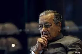 【全民熱議】丹王室拋震撼彈,公開與聯邦政府決裂 !! 下令全丹州禁掛最高元首和首相敦馬肖像~~老馬啊,你又得罪了他們嗎?