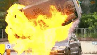TVB巨製《鐵探》開播!袁偉豪一出場就被爆頭,堪稱2019最慘男主!