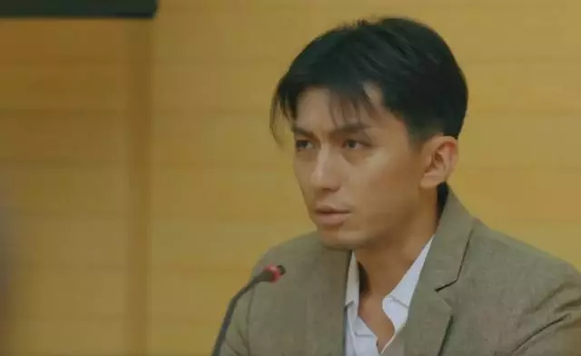 TVB巨製《鐵探》開播!袁偉豪一出場就被爆頭,堪稱2019最慘男主!