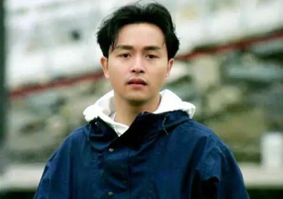 張國榮離世16年,歌迷製作千紙鶴悼念「哥哥」,但沒想到現奇跡出現了,網友:【哥哥有在看】