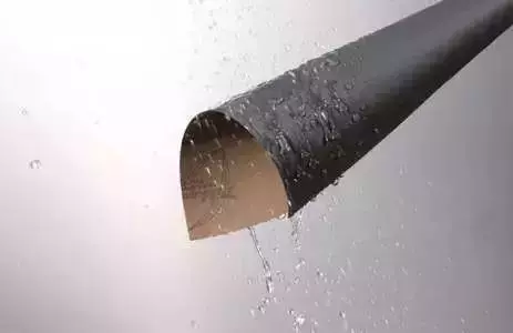 你知道砂紙是如何製造的嗎?砂粒原來是這樣弄上去的!