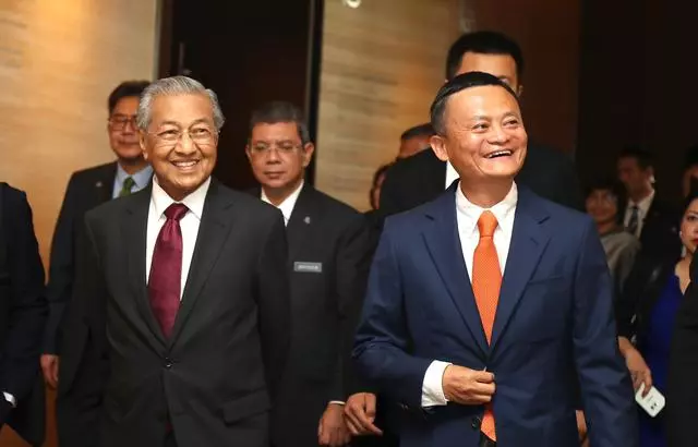 鄰國總理一個月兩次力挺中國,定下這樣一個大目標