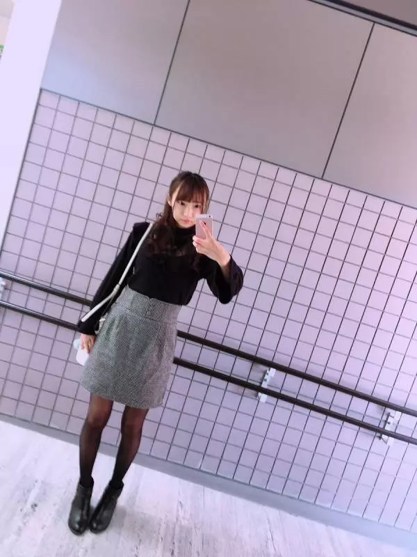 已婚還扮成小學生! 日人妻惹網議:是萌還是噁?