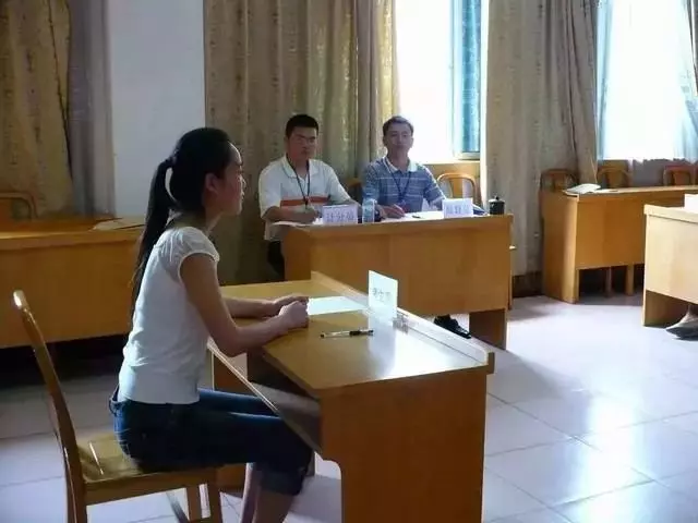 女面試官:漂亮和賢惠的女人你娶哪一個?小伙精彩回答被點讃!