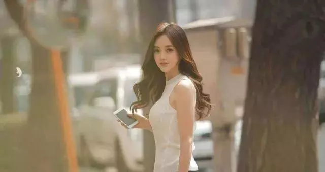 女面試官:漂亮和賢惠的女人你娶哪一個?小伙精彩回答被點讃!
