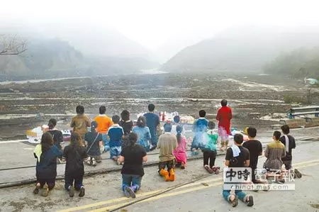 韓放棄上訴 小林村民激動感謝