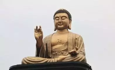 皇帝:你不吃肉,我便屠城!高僧含淚吃完後說了一句話,流傳千古