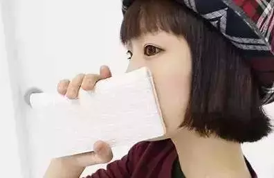 女人的錢包裡千萬不能放這些東西,影響財運