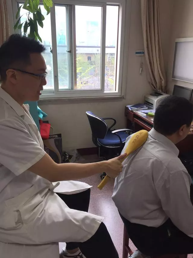 葛主任教您捏筋拍打一身輕!