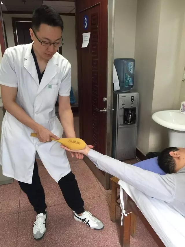 葛主任教您捏筋拍打一身輕!