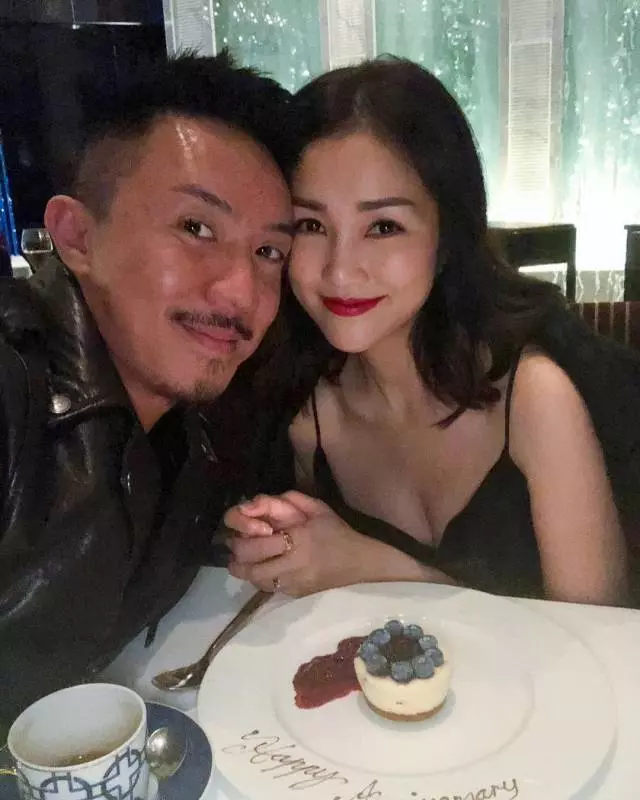 【沒穿內衣?!】謝安琪Deep V凸丁丁逛街,瘦了15KG身材果然Fit爆~網友:攝影記者很壞!