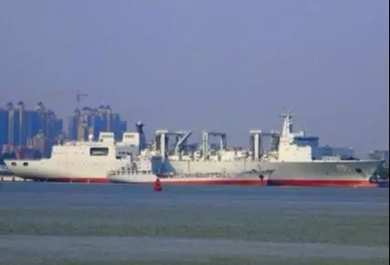 中國軍工捷報連連!4萬噸超級軍艦入役,俄羅斯:我們造不出來