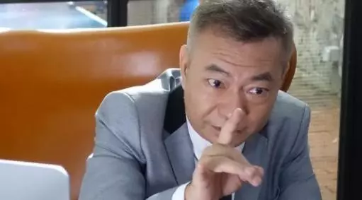 22歲被周潤發捧紅,如今62歲在廣東耕田,因拍戲21年仍未發財!