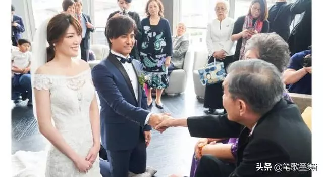 動力火車50歲尤秋興終於結婚,張宇SHE成員等圈內好友送祝福!