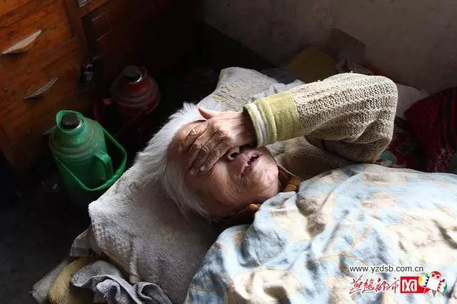 大姐心安嗎,你是媽媽最牽掛的女兒,卻連她最後一程都沒有送她