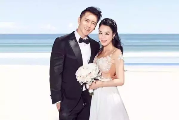動力火車尤秋興娶妻辦婚宴 老戰友顏志琳擔任伴郎之一 | 東方網 | 馬來西亞東方日報