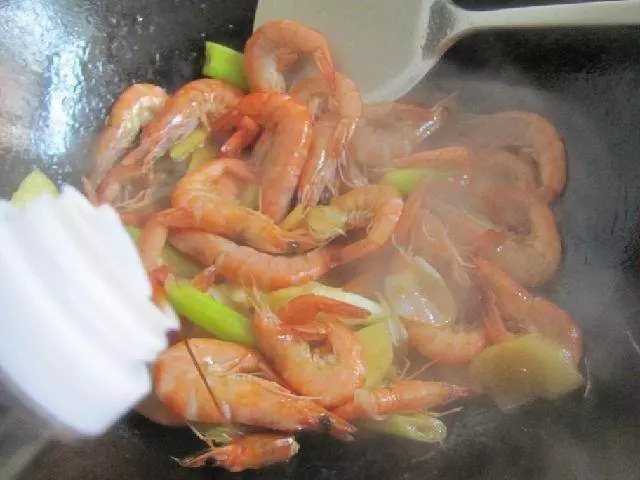 原汁原味的蔥爆蝦, 簡單做法很好吃