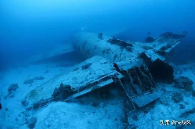 這座美麗的湖深藏一支日本幽靈艦隊:50艘軍艦250架飛機7000士兵…