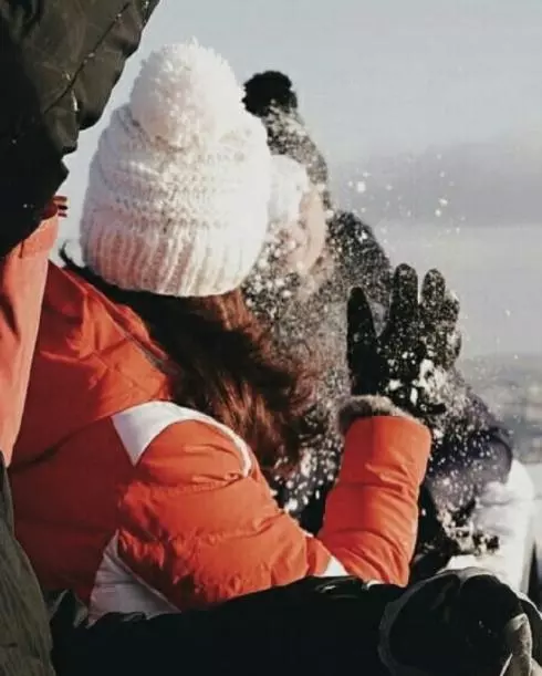 威廉王子和凱特王妃,簡直是人前一套人後一套,王室夫妻都這樣?