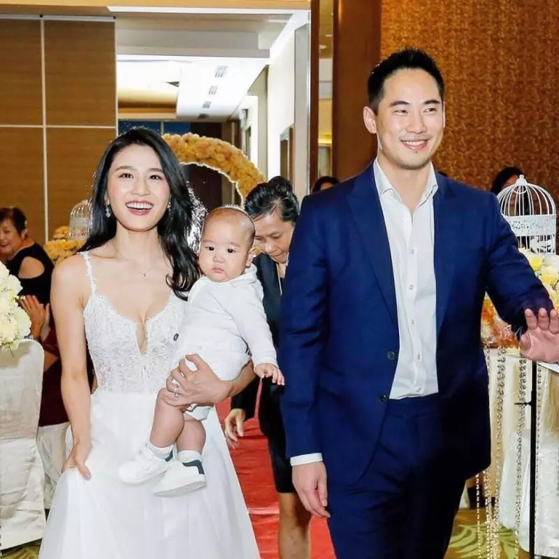 【大馬媳婦回怡保!】前TVB女藝人林芊妤回馬補辦婚禮!一家三口好Sweet!