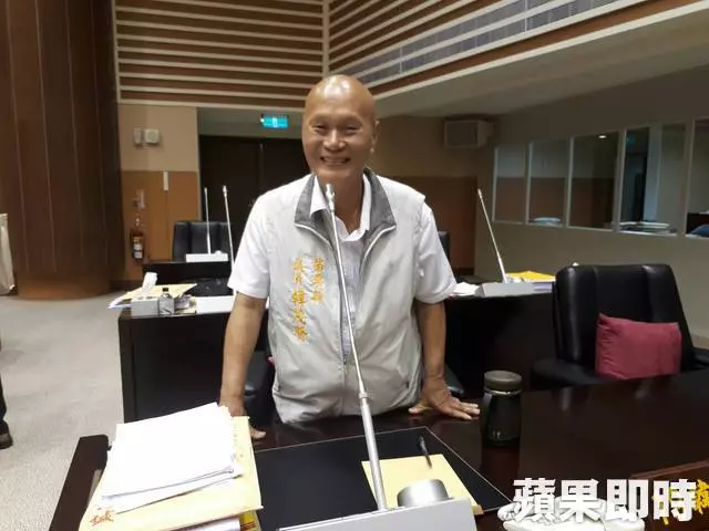 議員有事嗎?嗆聲動保團體「石虎太多才會被撞」 網友翻出「選上之前發言」讓他臉好腫