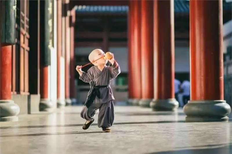 當你心煩時,不要找人聊天