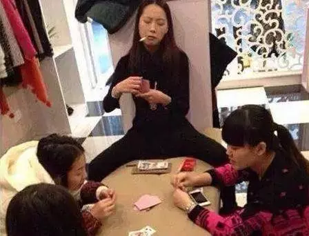 10張史上最爆笑圖:「水姑娘」你去玉米地裡做什麼?看到倒數第二張我笑到沒力氣!