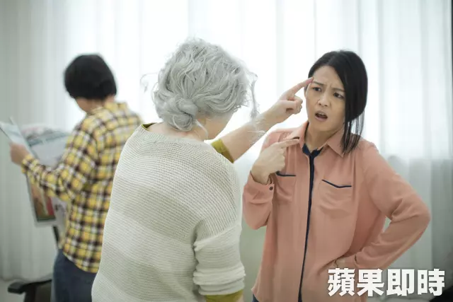 婆婆醫院開嗆!懷孕護理師「值班不能掃墓」被當場洗臉 幾秒後「婆婆的媽媽出現」讓她直接閉嘴