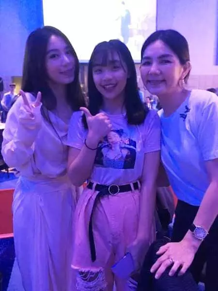 陳嘉樺田馥甄同框現身婚宴,賣萌尬舞少女心爆棚