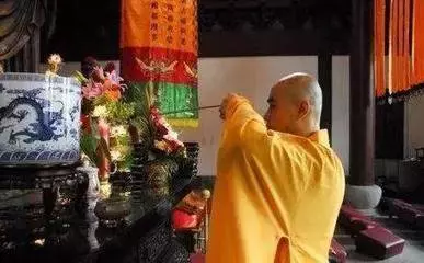 上香是上一支還是三支?竟然拜錯那麼多年!高僧說:不可不知!