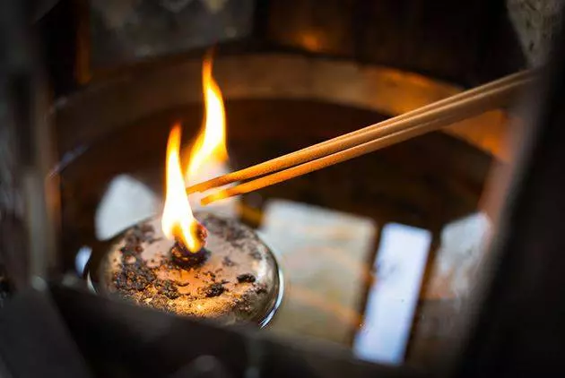 上香是上一支還是三支?竟然拜錯那麼多年!高僧說:不可不知!