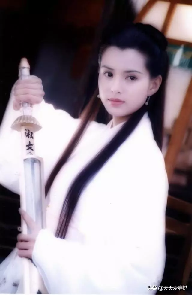 90年代港片中的天然古裝美女,真的太好看!