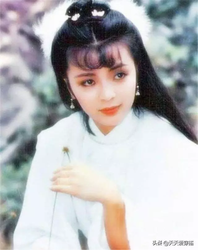 90年代港片中的天然古裝美女,真的太好看!