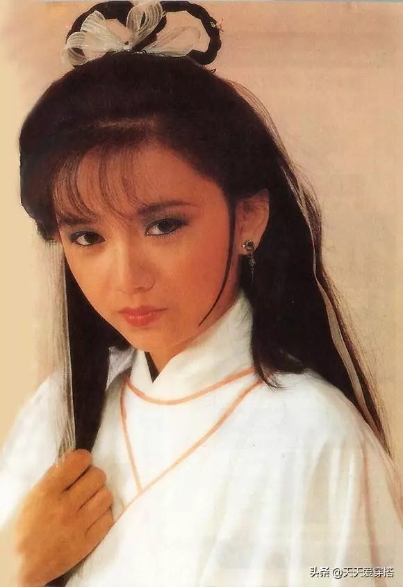 90年代港片中的天然古裝美女,真的太好看!