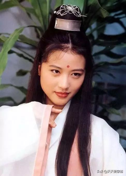 90年代港片中的天然古裝美女,真的太好看!