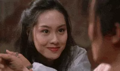 眼睛好看很重要,像紫霞仙子眨一眨眼睛就能讓人為之淪陷~