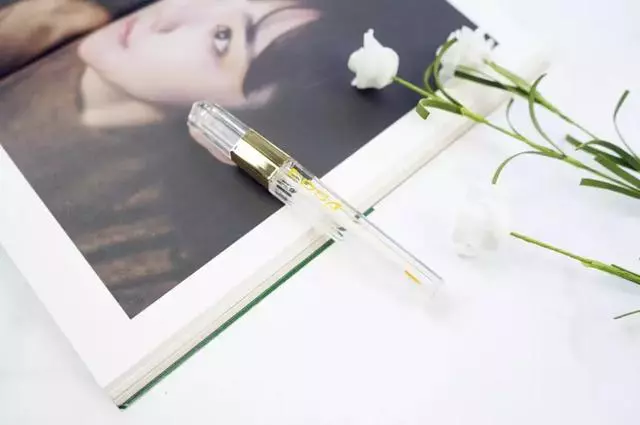 眼睛好看很重要,像紫霞仙子眨一眨眼睛就能讓人為之淪陷~
