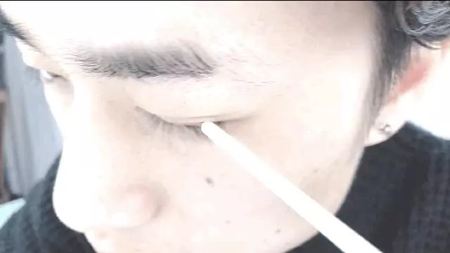 眼睛好看很重要,像紫霞仙子眨一眨眼睛就能讓人為之淪陷~
