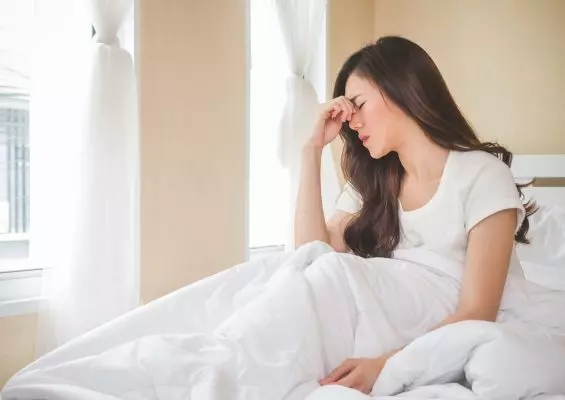 【睡醒頭痛因為這個Problem!!】早上起床發現自己有這4個大問題, 證明疾病離你不遠了!