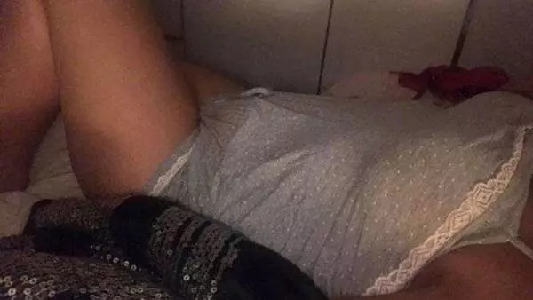 【非常神奇】18歲嫩媽睡醒就生了