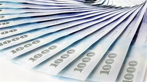 月薪4萬存不到錢?作業員分享「5年存200萬」心得 超狂作法還能「每年至少10萬孝親費」