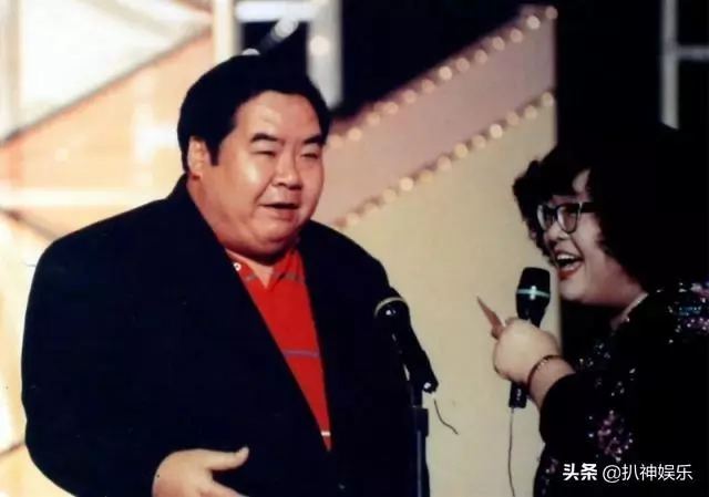 68歲影帝鄭則仕,曾欠下巨債沒錢吃飯,好友散盡,美妻不離不棄