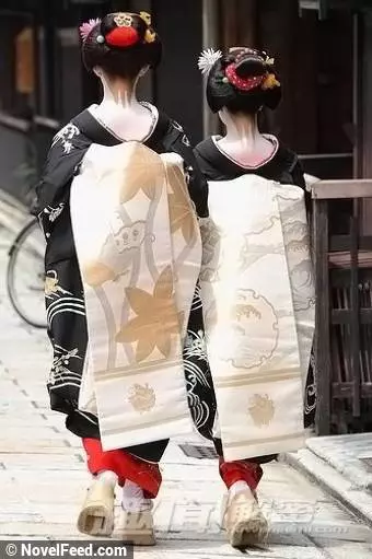 為何日本人愛穿和服?沒想到和服內竟然暗藏驚人的祕密...太驚訝了!!