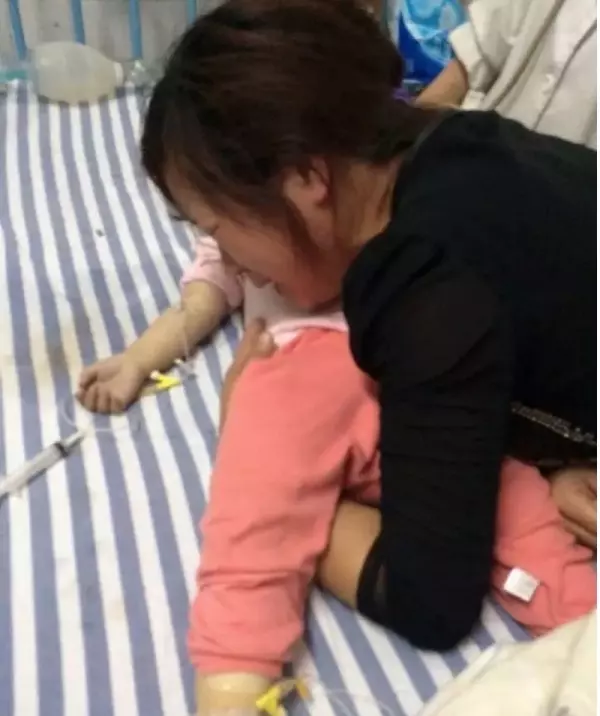 乖孩子,閉上眼睛吧...哥哥姐姐們一定為你討回公道!