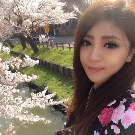 才25歲的她懷孕5月突然罹癌3期!引產化療又剃髮,她講了這段話引起網友淚崩!