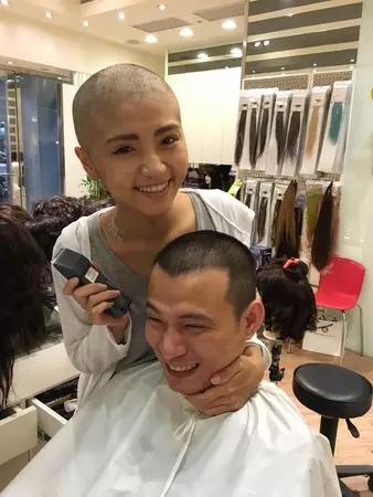 才25歲的她懷孕5月突然罹癌3期!引產化療又剃髮,她講了這段話引起網友淚崩!
